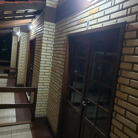 Residencial Costumes Brasileiras Otel Bombinhas Oda fotoğraf